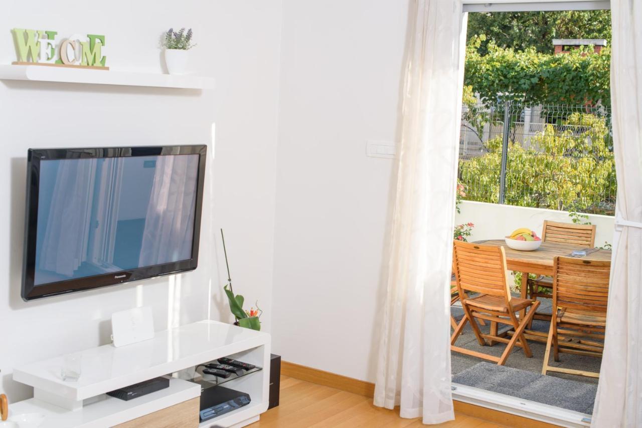 Apartment Nikolina Podstrana Buitenkant foto