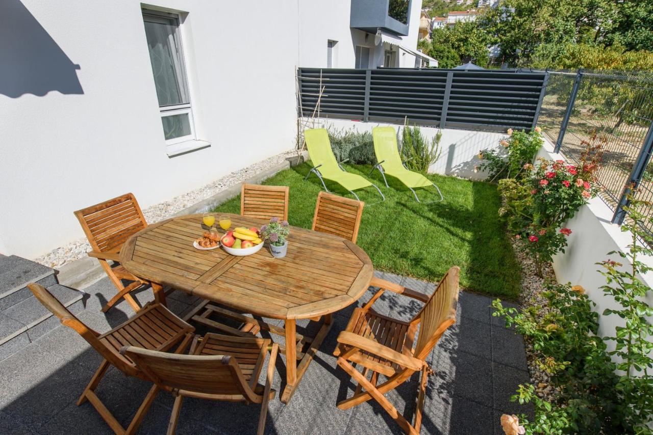 Apartment Nikolina Podstrana Buitenkant foto